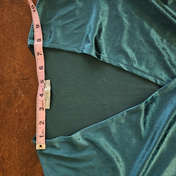 ZARA - MD Trafaluc Emerald Green Velvet Midi Formal Dress - Picture 6 of 11